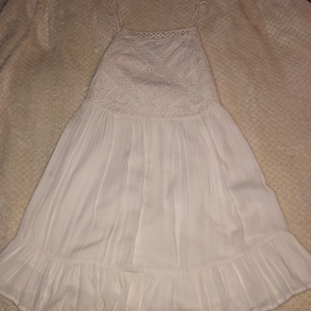 5/20 simple white dress